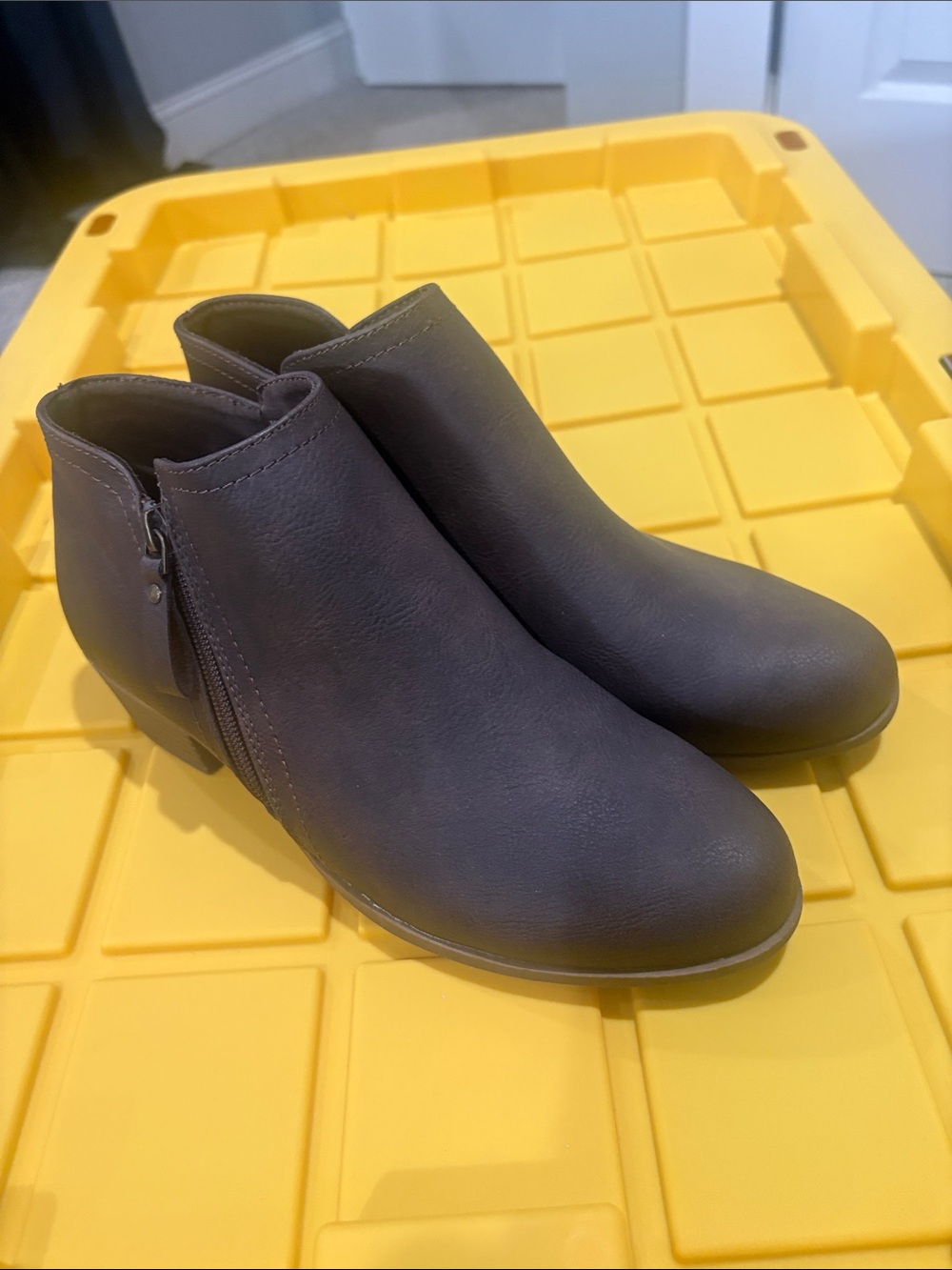 Women’s Arizona Ankle Boots, Size 10 M